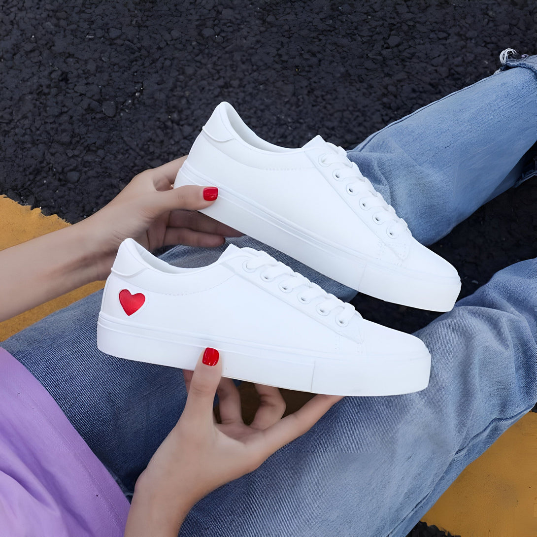 Baskets Femme Coeur Blanches
