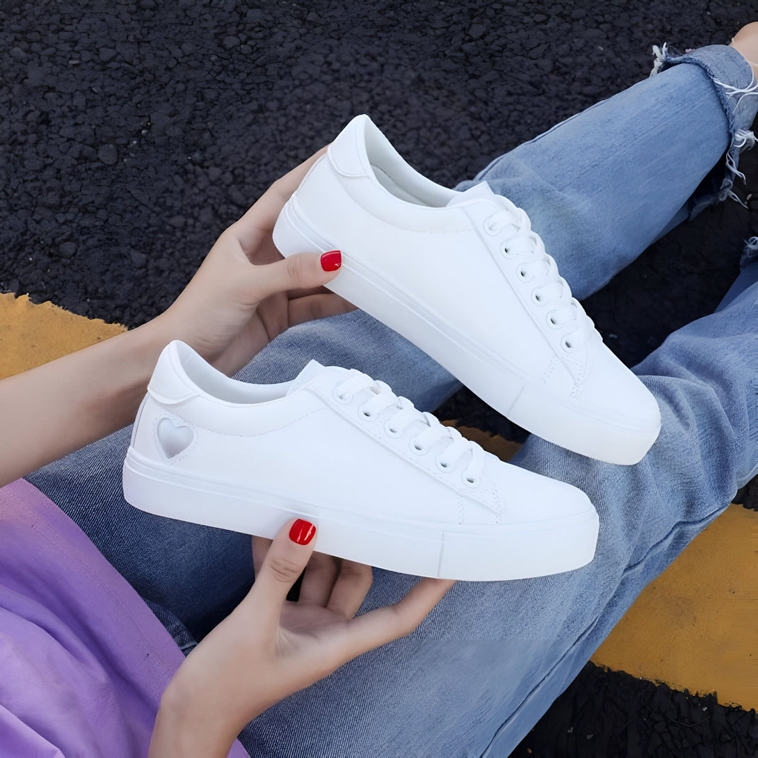 Baskets Femme Coeur Blanches
