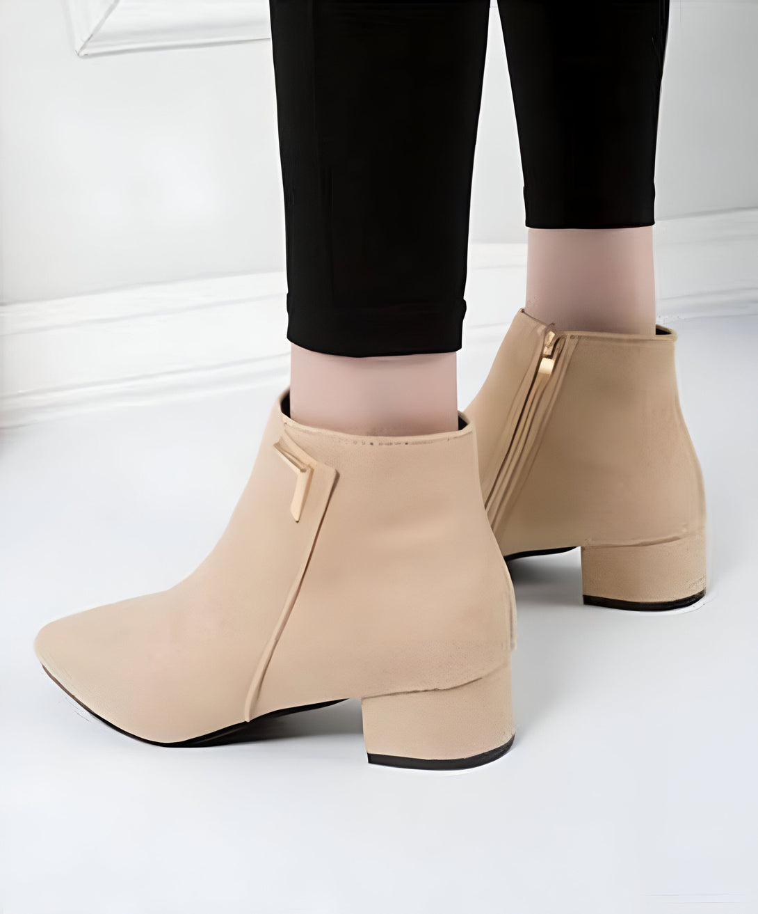 Bottines Femme Talon Petit Carré Chic
