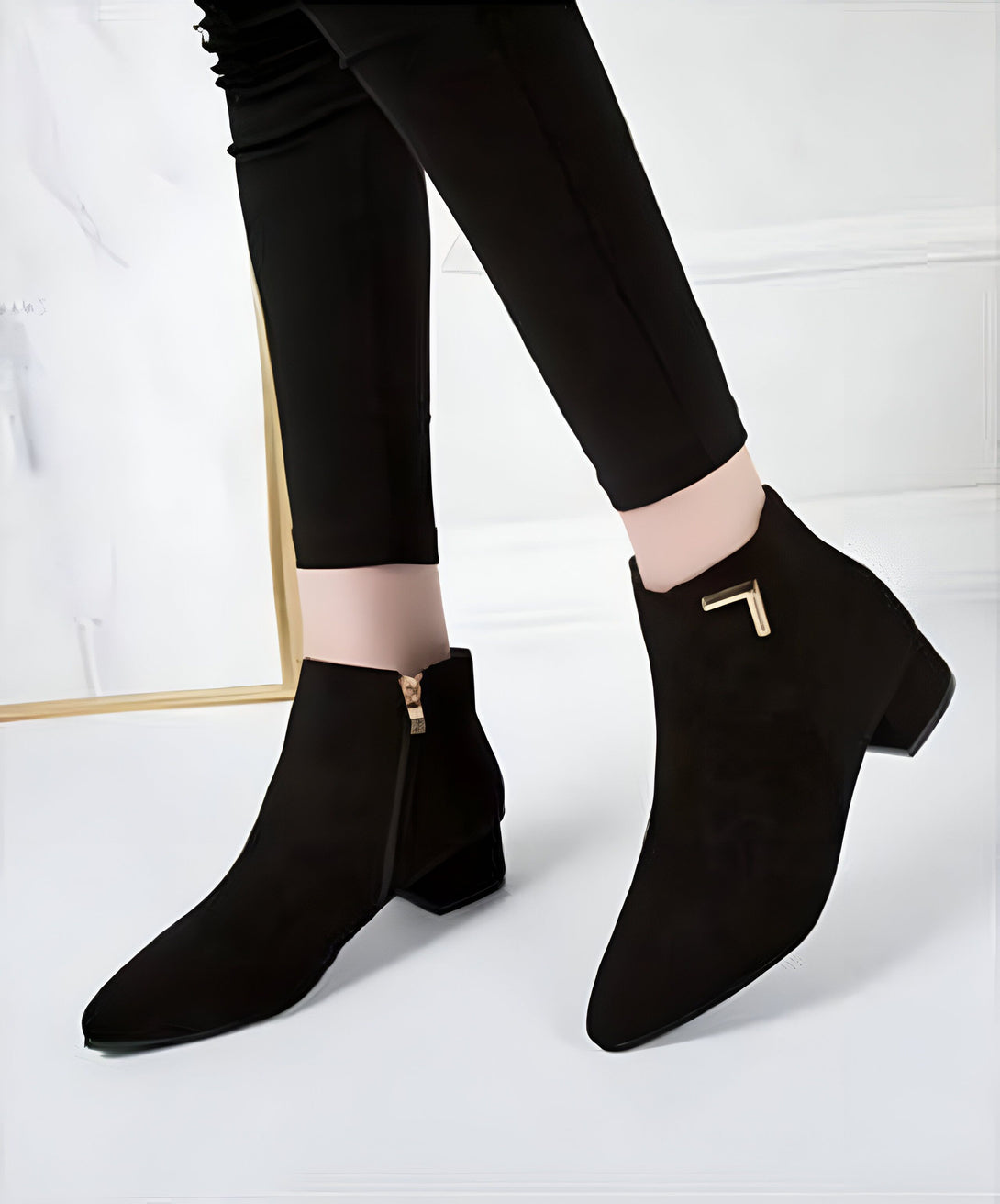 Bottines Femme Talon Petit Carré Chic
