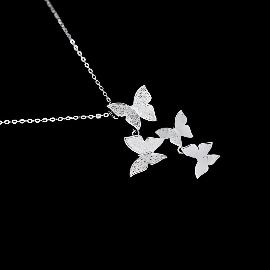 Collier Papillon Argent 925: Élégance et Transformation
