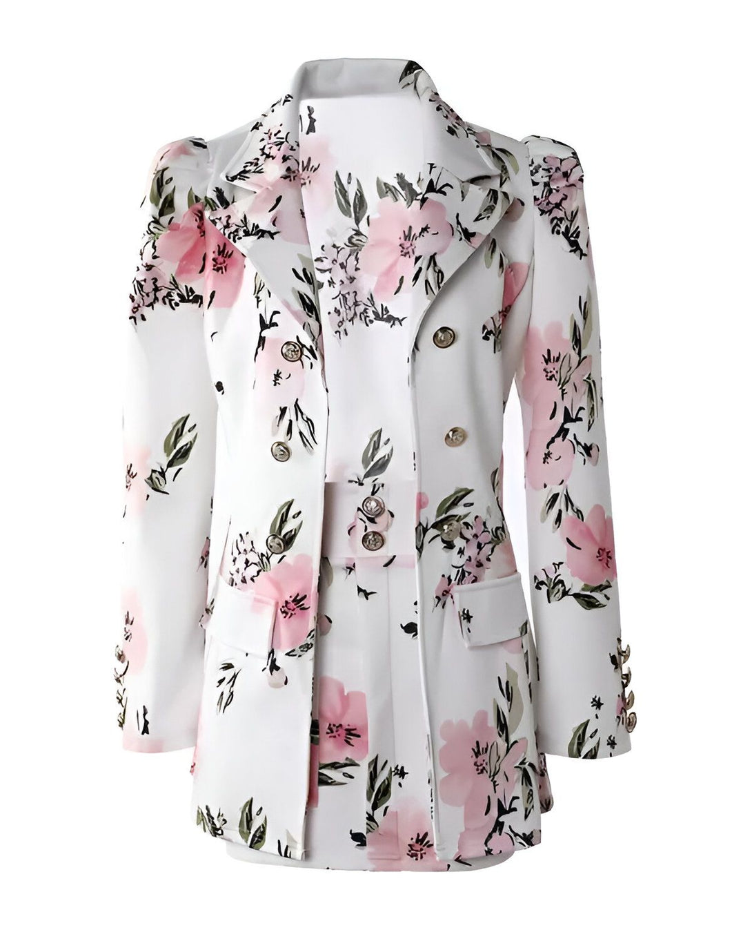 Le blazer est de couleur blanche avec des motifs de fleurs roses et vertes. Il est cintré à la taille et possède des boutons dorés. Le pantalon est de la même couleur et du même motif que le blazer. Il est taille haute et possède une fermeture éclair sur le côté.