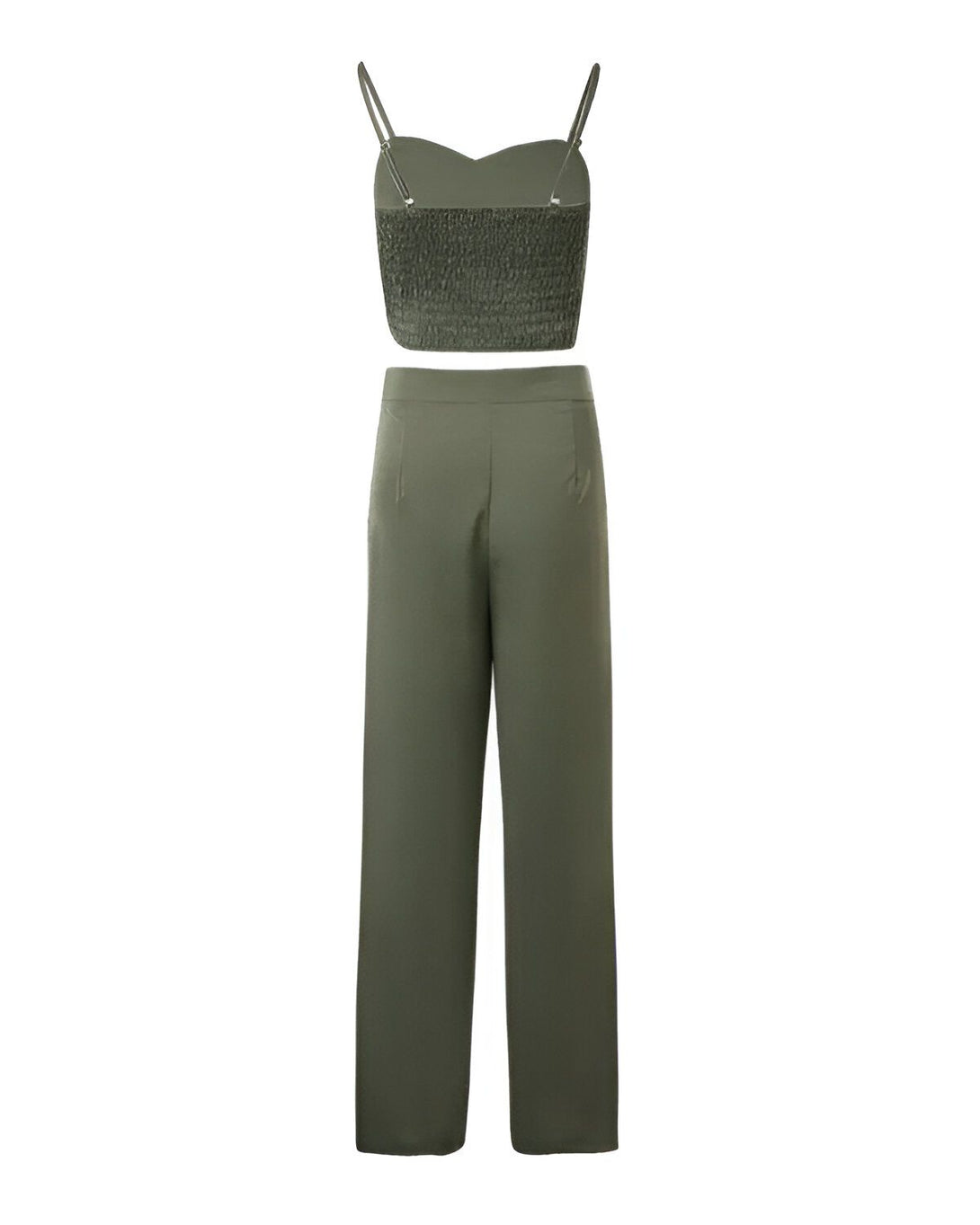 Un ensemble deux pièces vert olive composé d'un pantalon large et d'un crop top à bretelles.