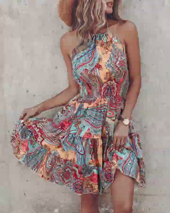 Video d'une femme portant : Robe vintage dos nu à imprimé tribal