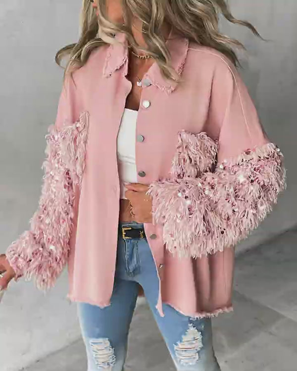 Video d'une femme portant : Veste patchwork floue à pompons et sequins contrastés