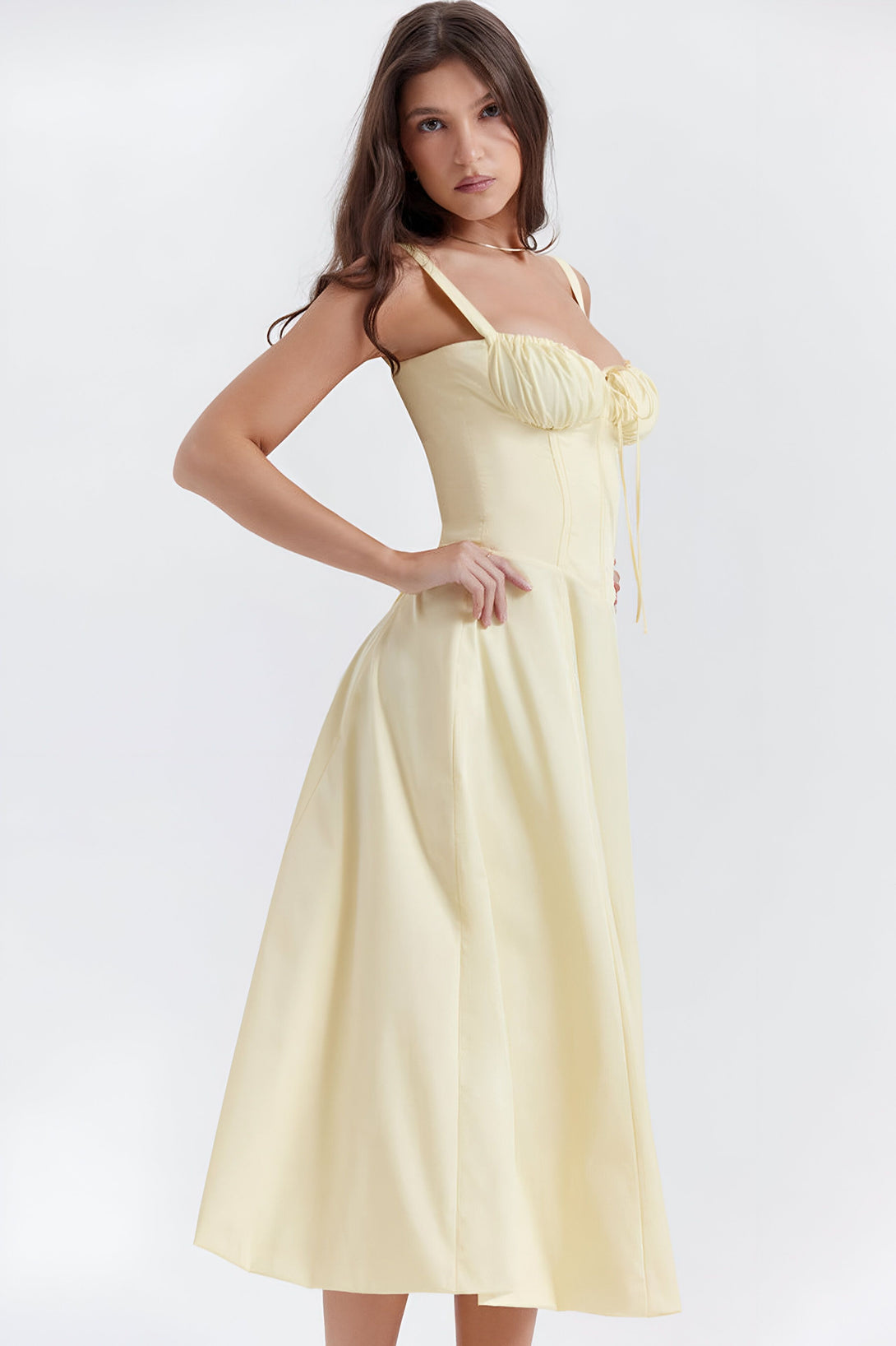 Robe mi-longue corset effet cintré

