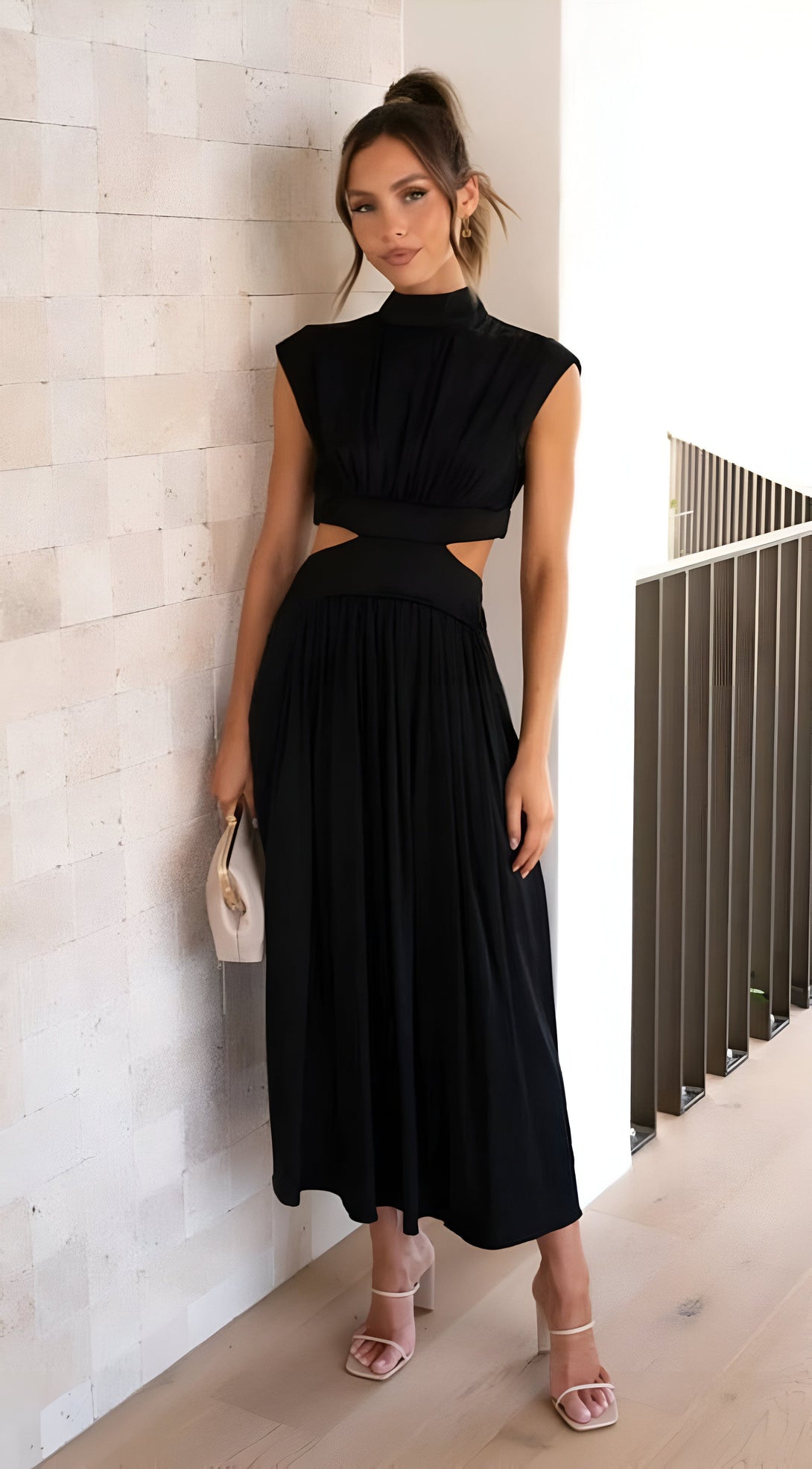 Robe mi-longue fendue col montant femme
