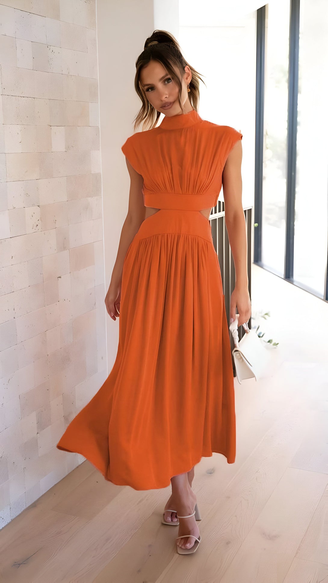Robe mi-longue fendue col montant femme

