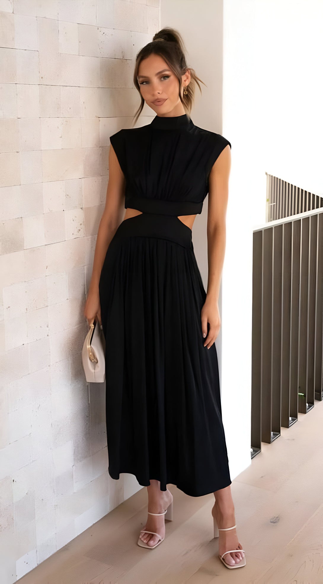 Robe mi-longue fendue col montant femme
