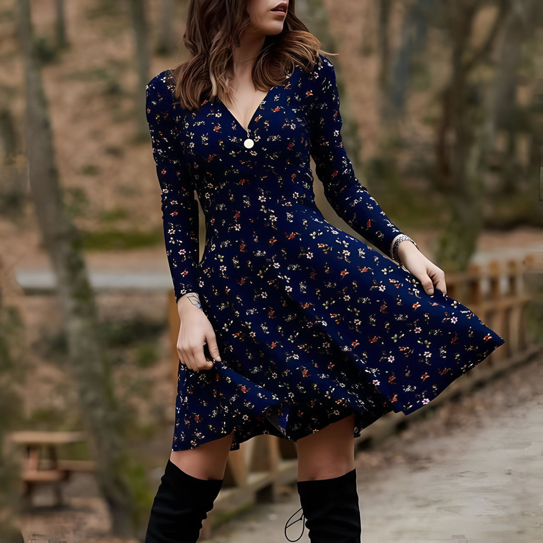 Robe mi-longue fleurie manches longues
