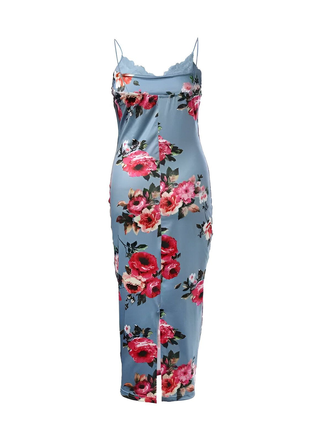 Une robe longue bleu clair avec des fleurs rouges et roses. La robe est fendue sur les deux côtés.