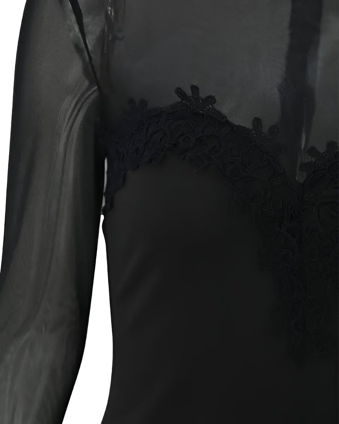 Une image d'une robe noire en dentelle avec des manches longues et transparentes.