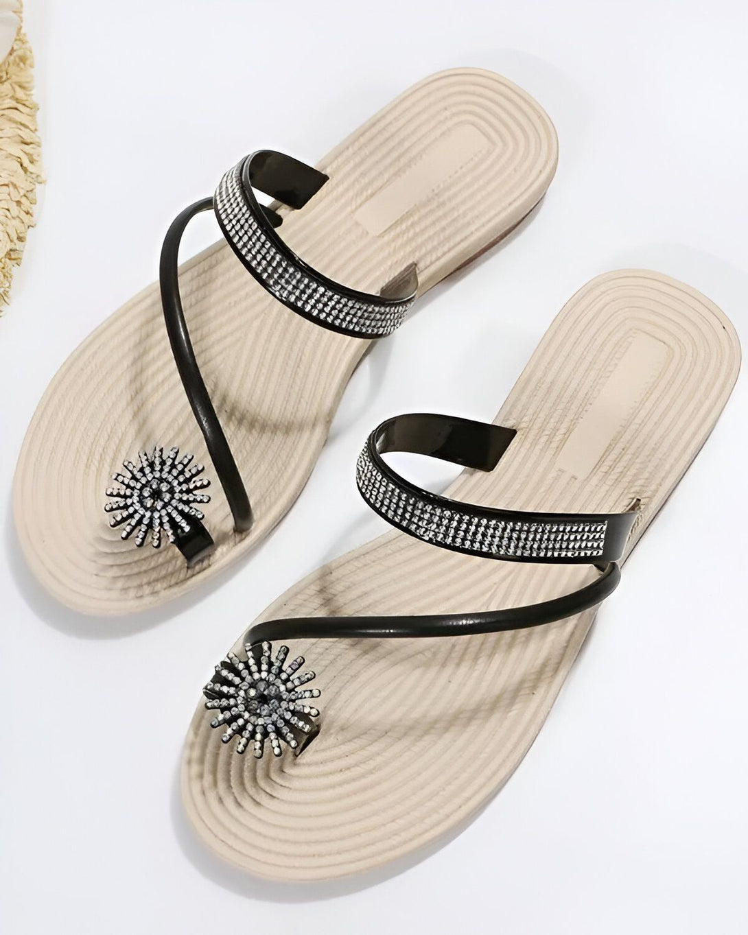 Tongs de plage à motif floral avec strass