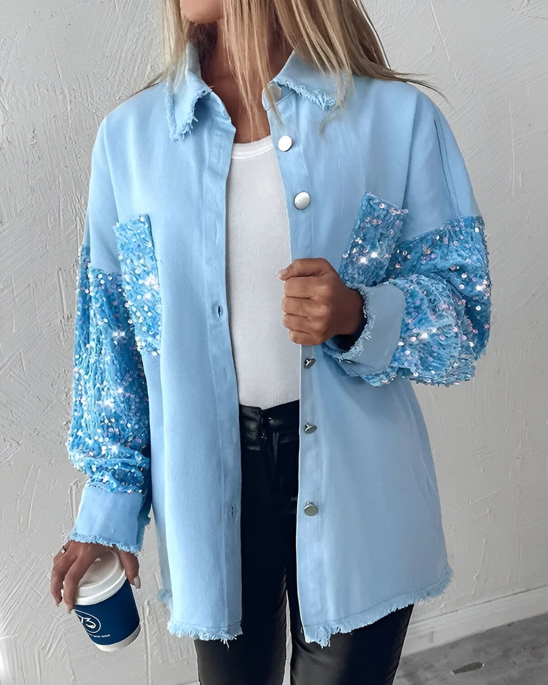 Veste courte à sequins contrastés et ourlet brut